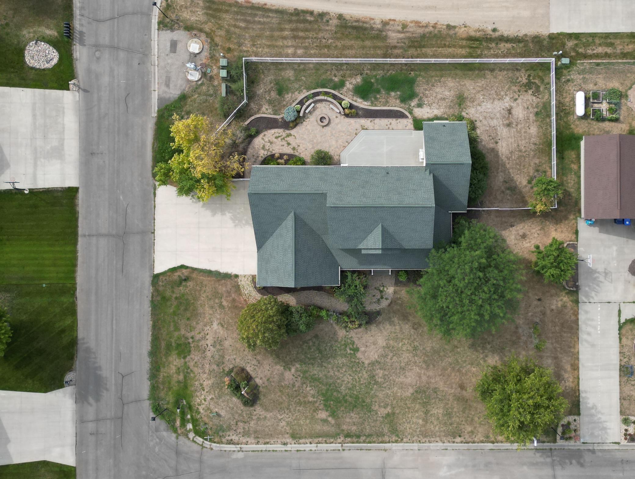 210 Hackberry Court Property Photo 8