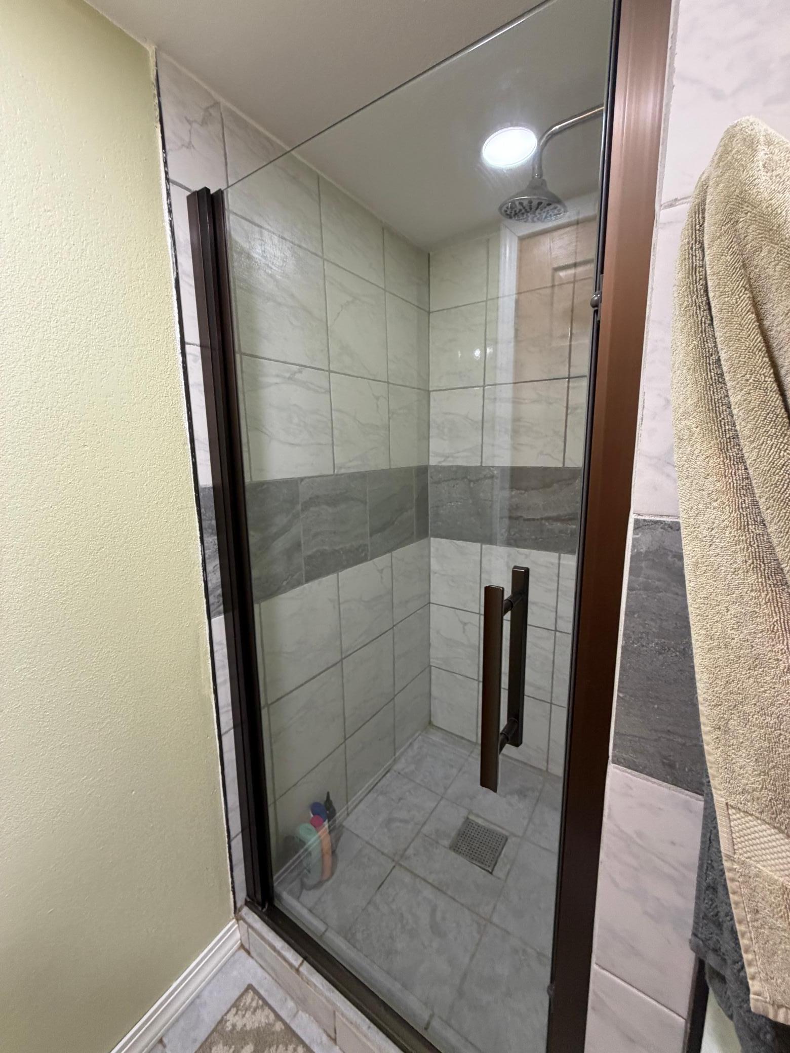 231 Elizabeth Street E Property Photo 21
