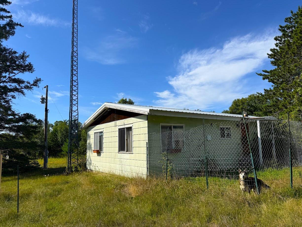 10082 Legionville Road Property Photo 6