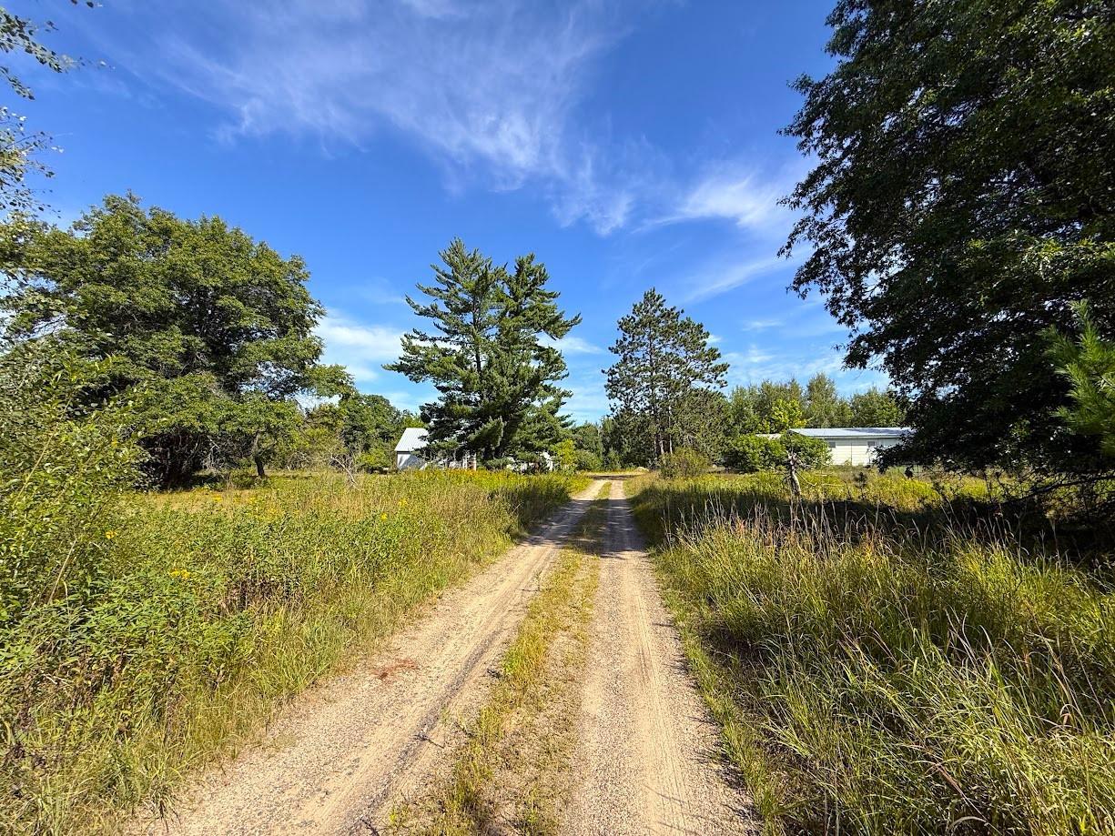 10082 Legionville Road Property Photo 9