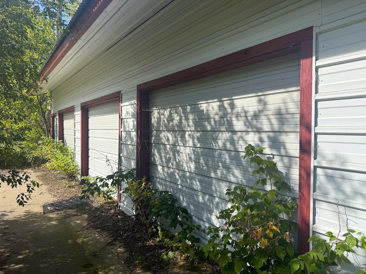 10082 Legionville Road Property Photo 16