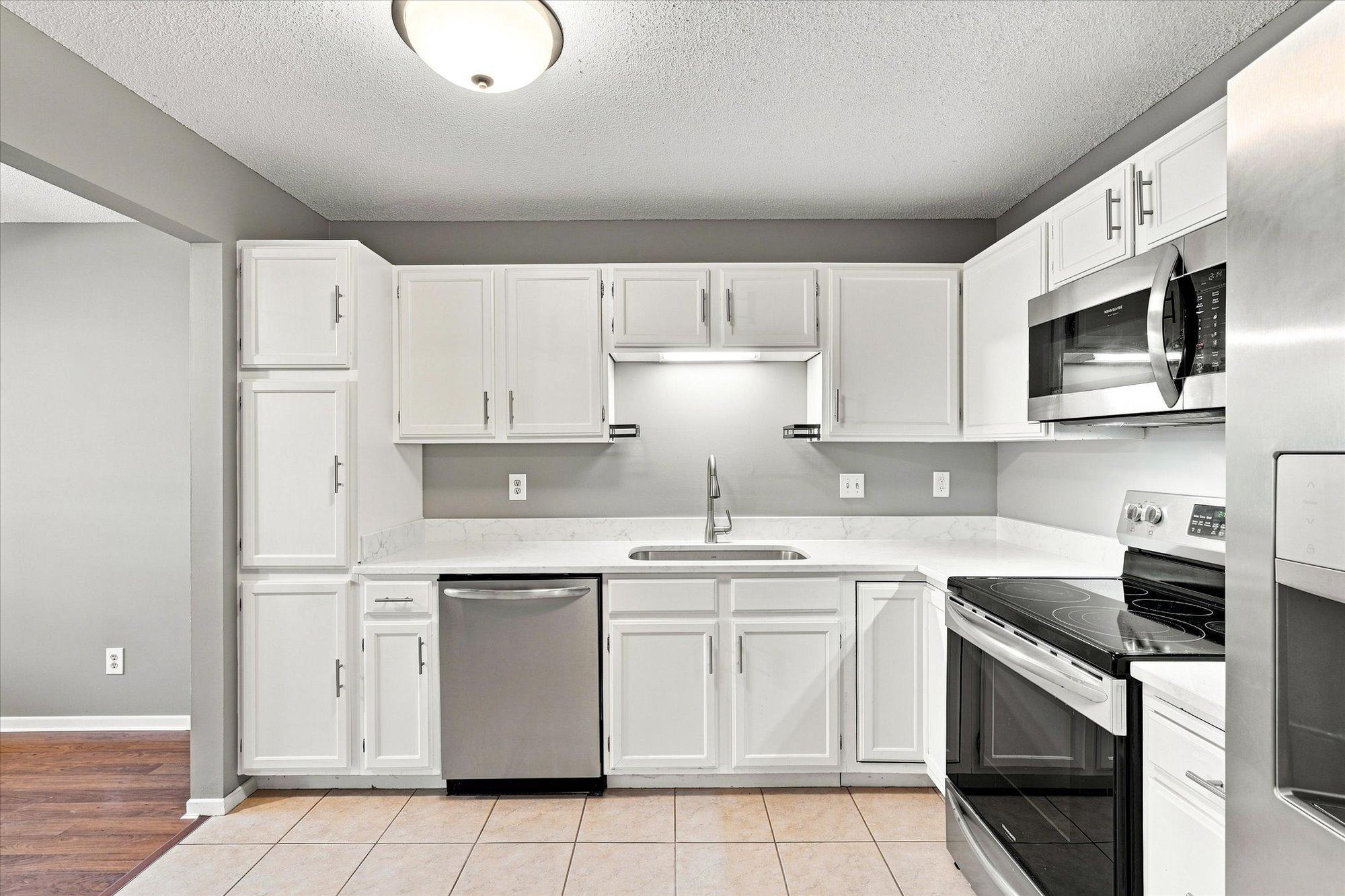 10943 Quebec Avenue S Property Photo 11