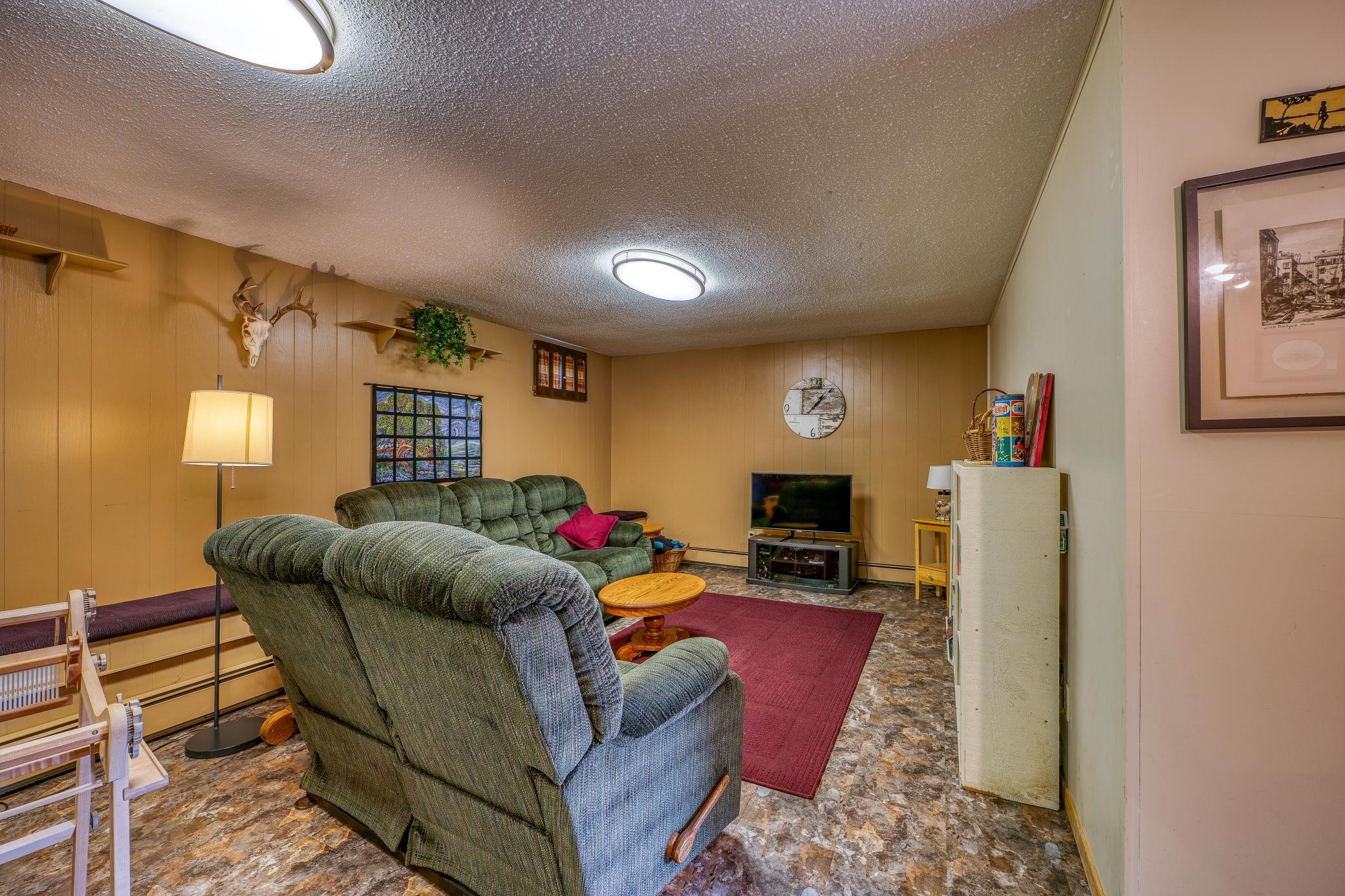 47649 State 92 Property Photo 18