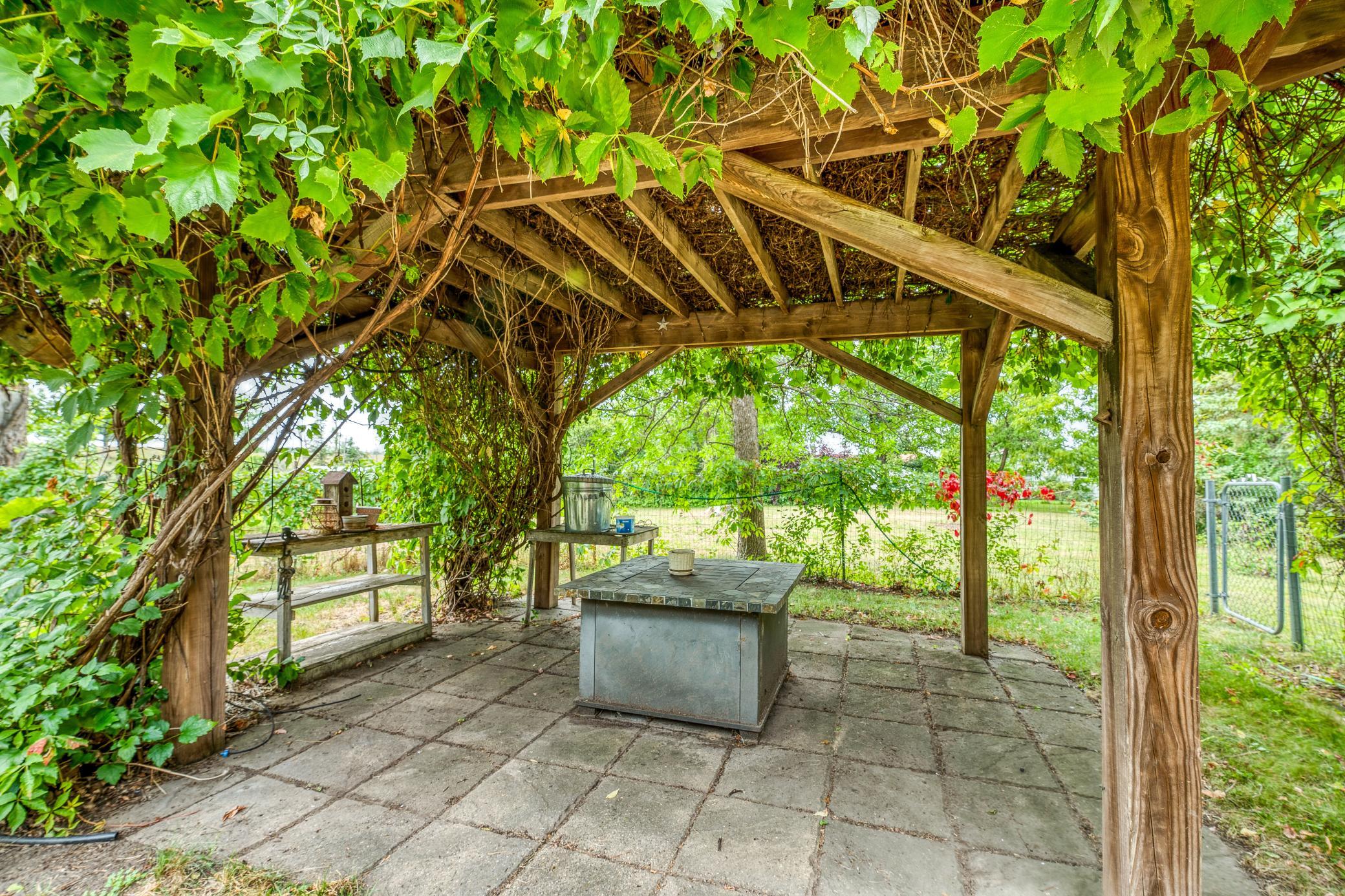 47649 State 92 Property Photo 47