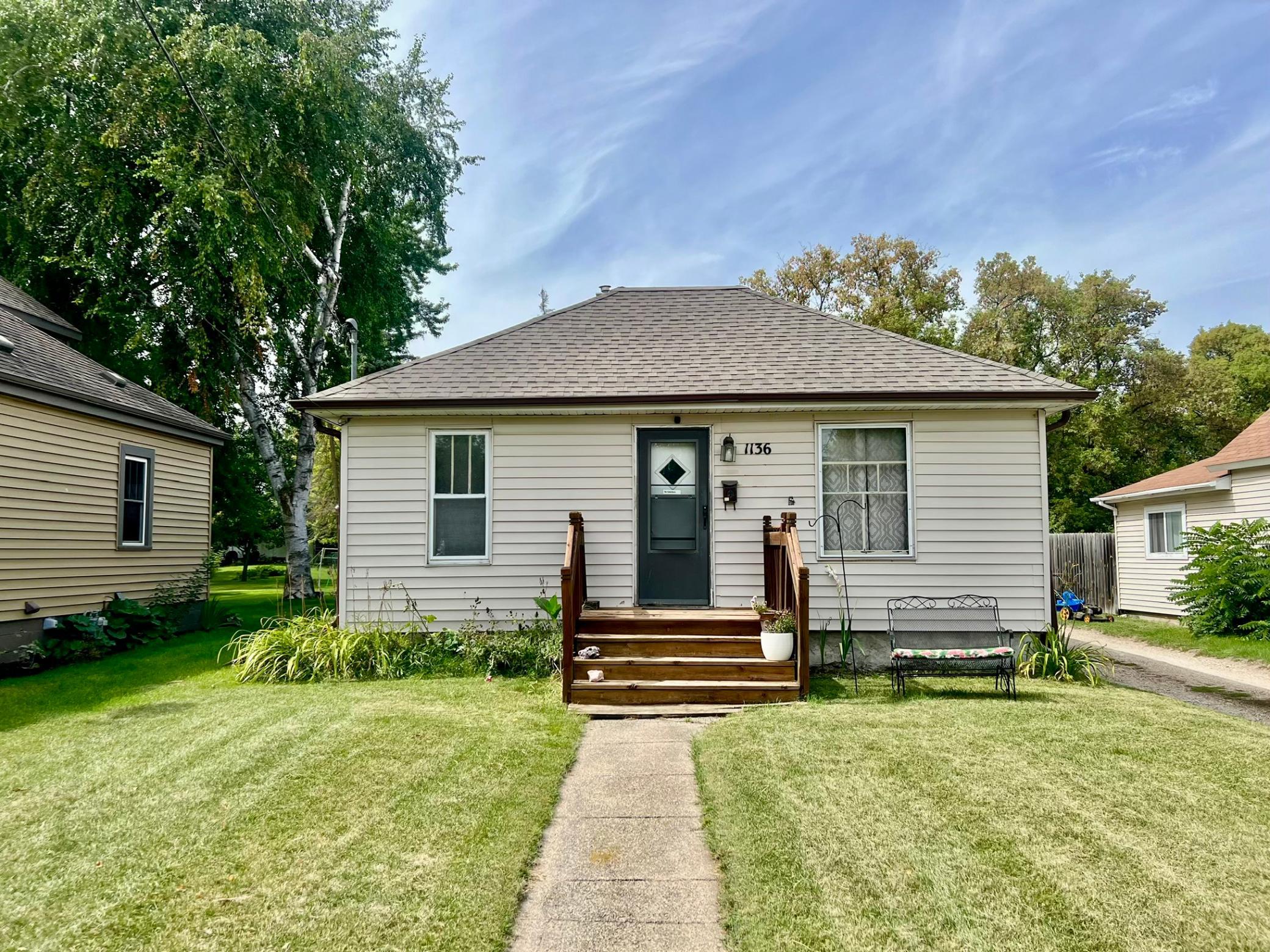 1136 West Avenue Property Photo 1