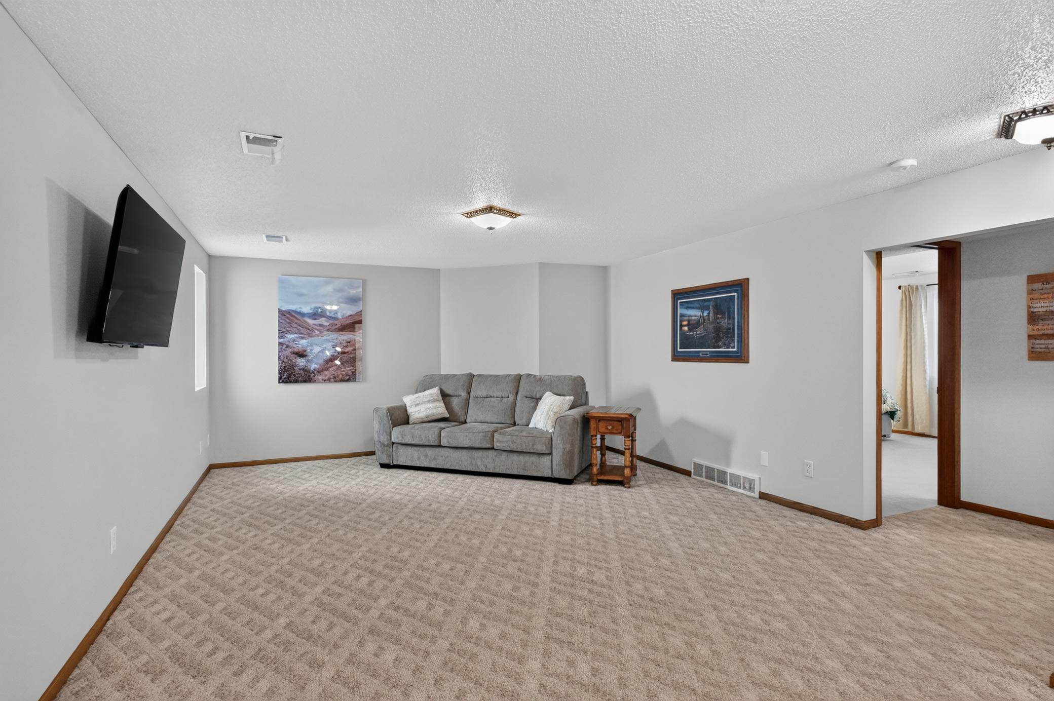 1258 Westbrook Circle Property Photo 26