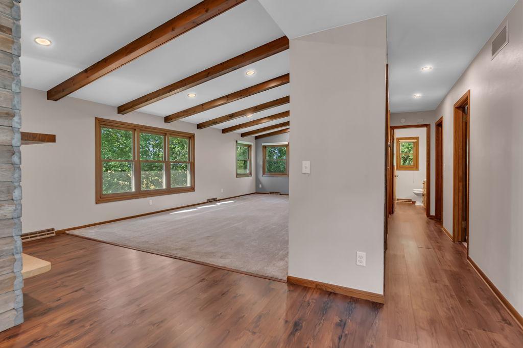 10020 15th Avenue Se Property Photo 5