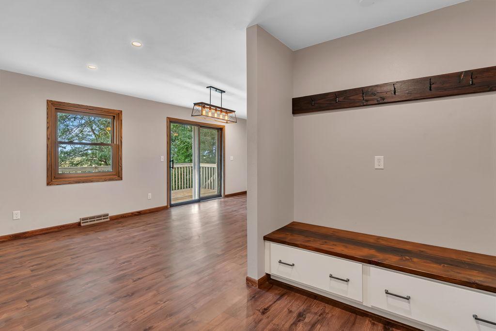 10020 15th Avenue Se Property Photo 19