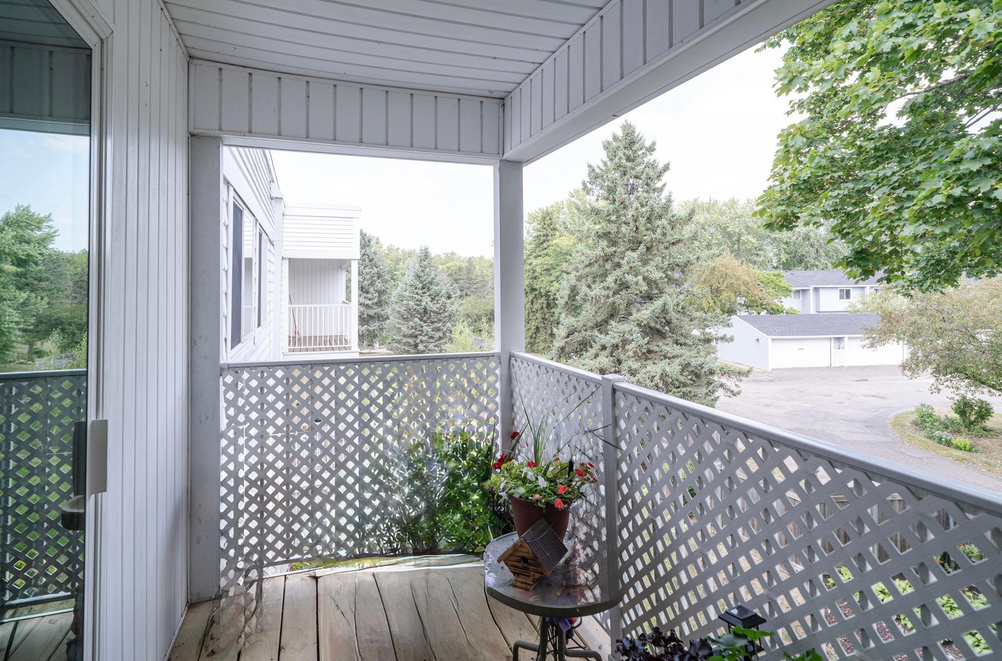 132 Demont Avenue E 326 Property Photo 6