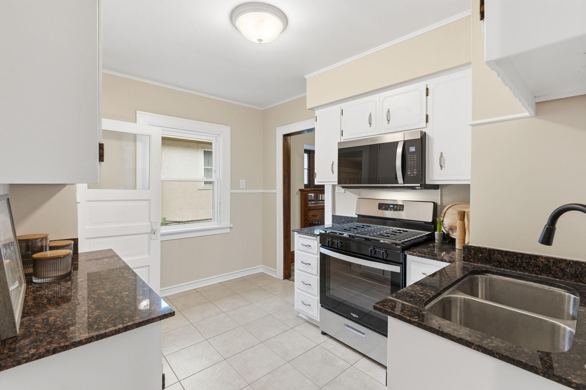 3407 Logan Avenue N Property Photo 16