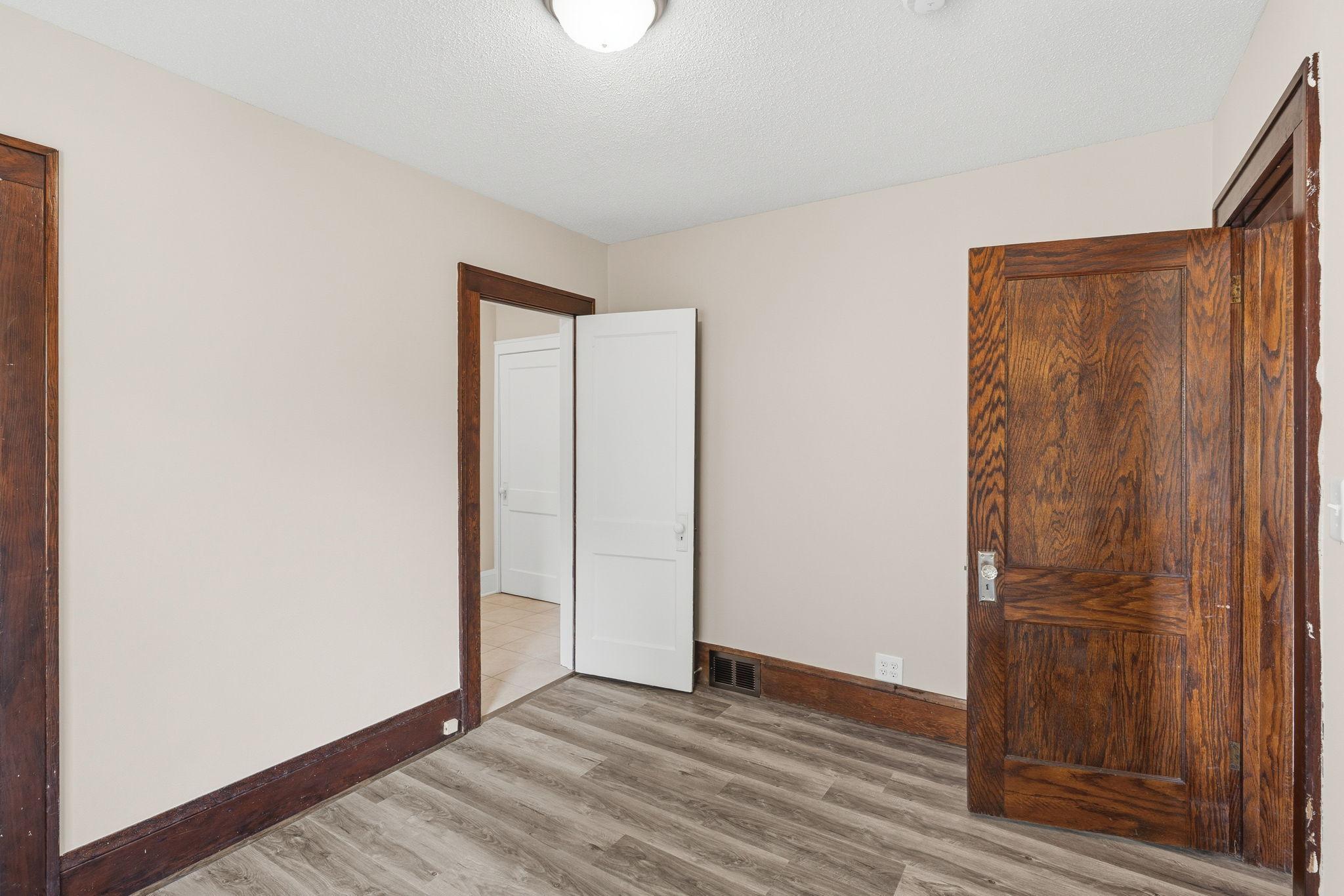 3407 Logan Avenue N Property Photo 24