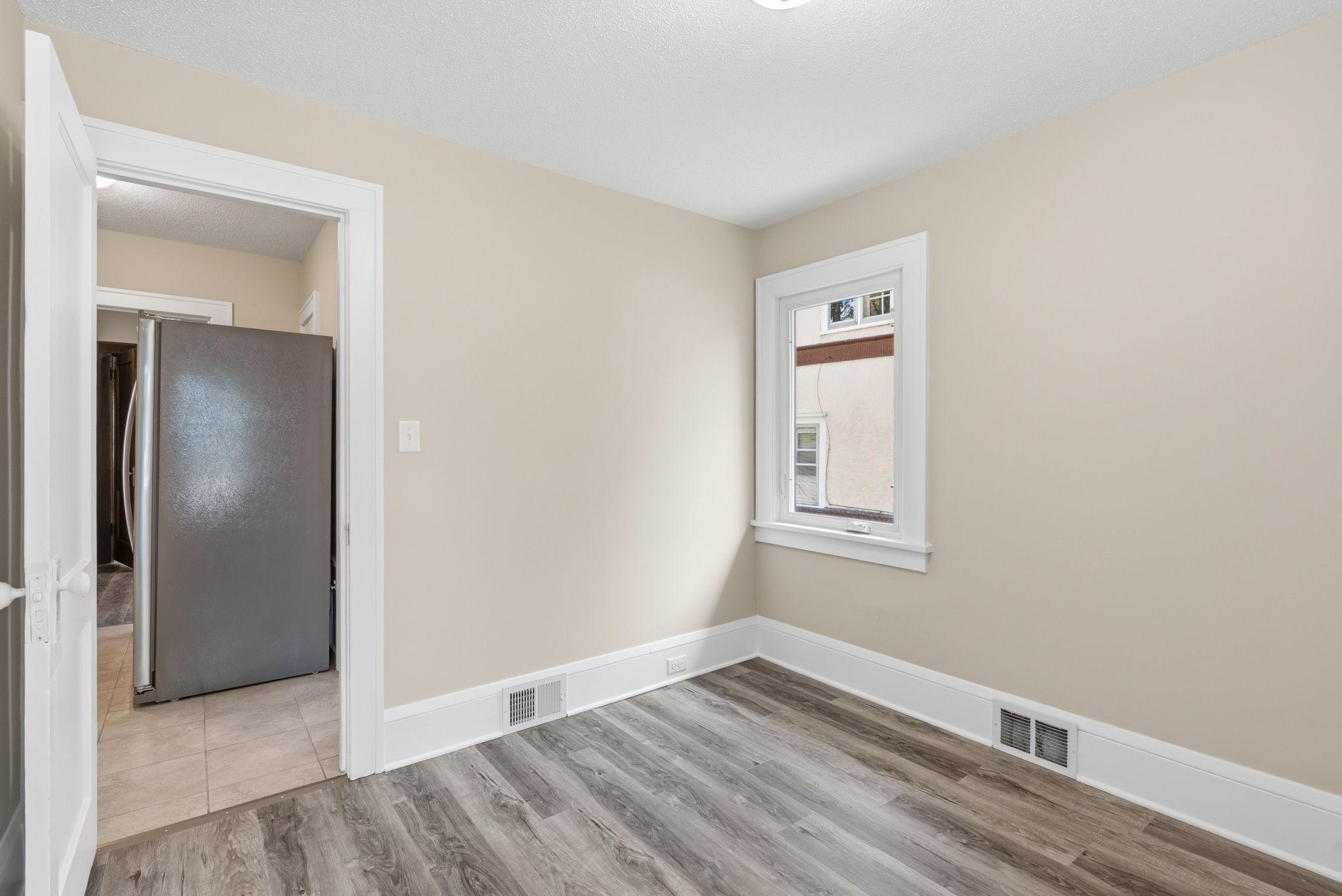 3407 Logan Avenue N Property Photo 26