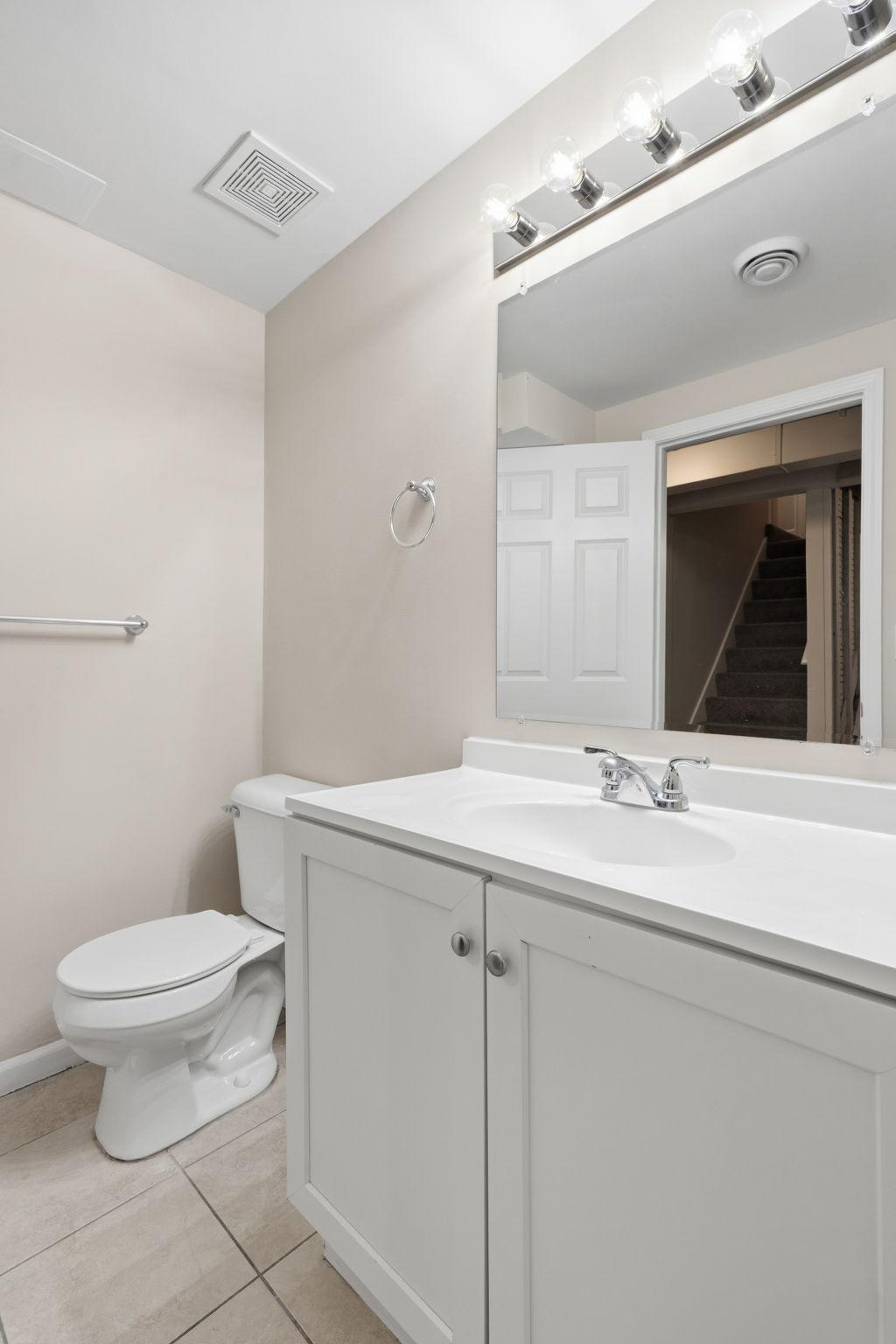 3407 Logan Avenue N Property Photo 32