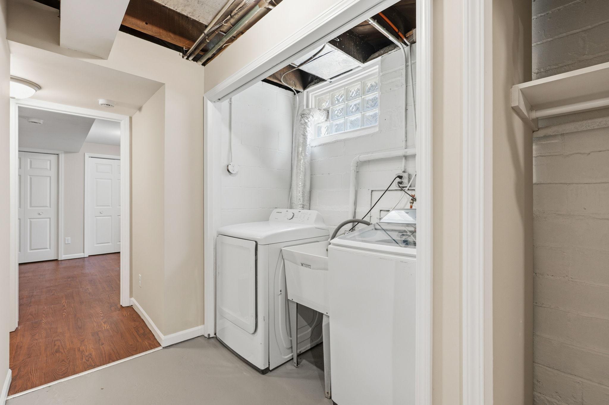3407 Logan Avenue N Property Photo 33