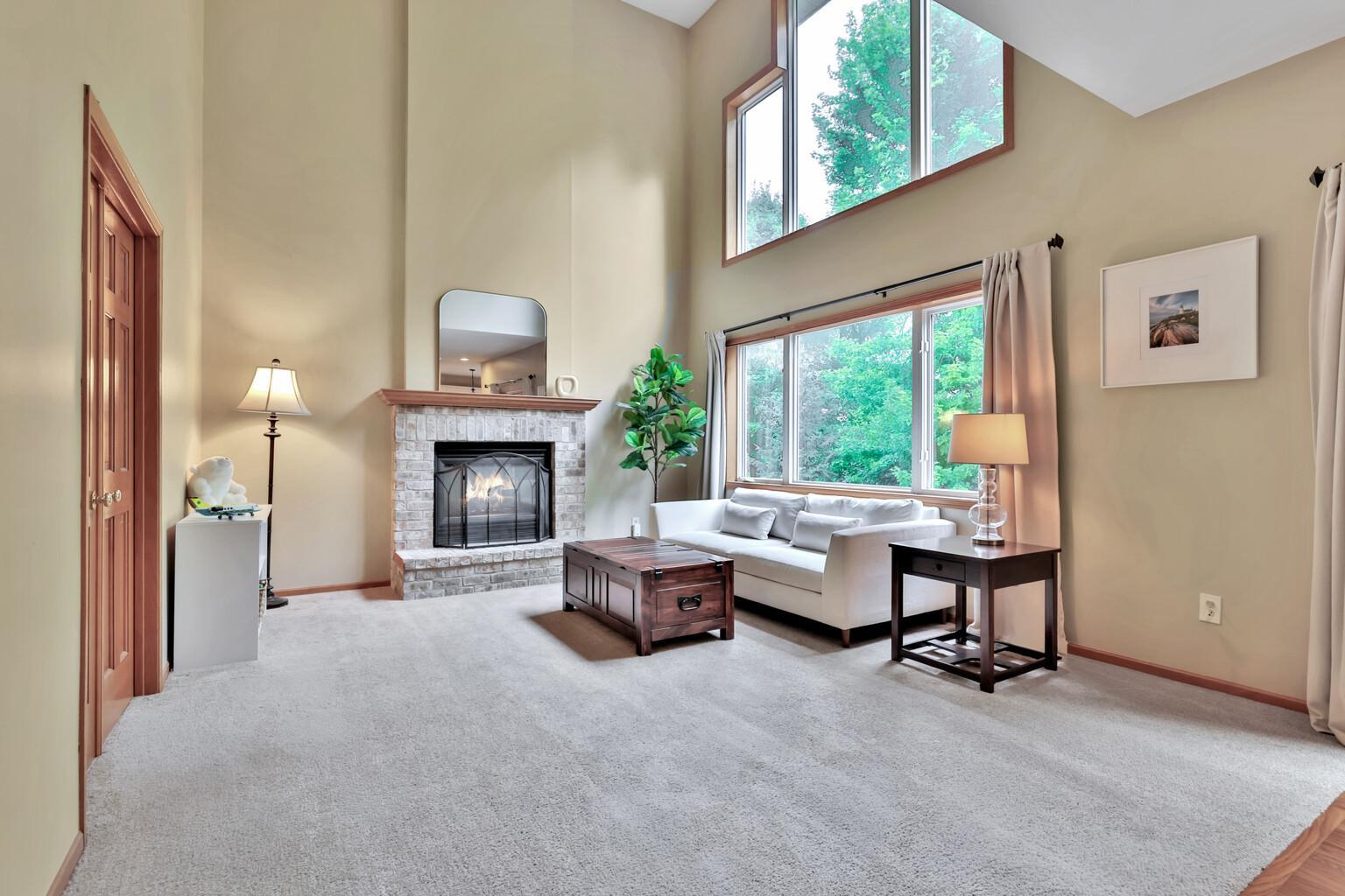 17408 Tessmer Court Property Photo 7