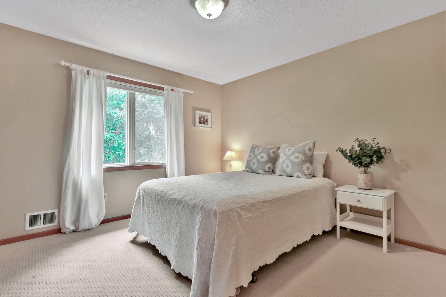 17408 Tessmer Court Property Photo 24