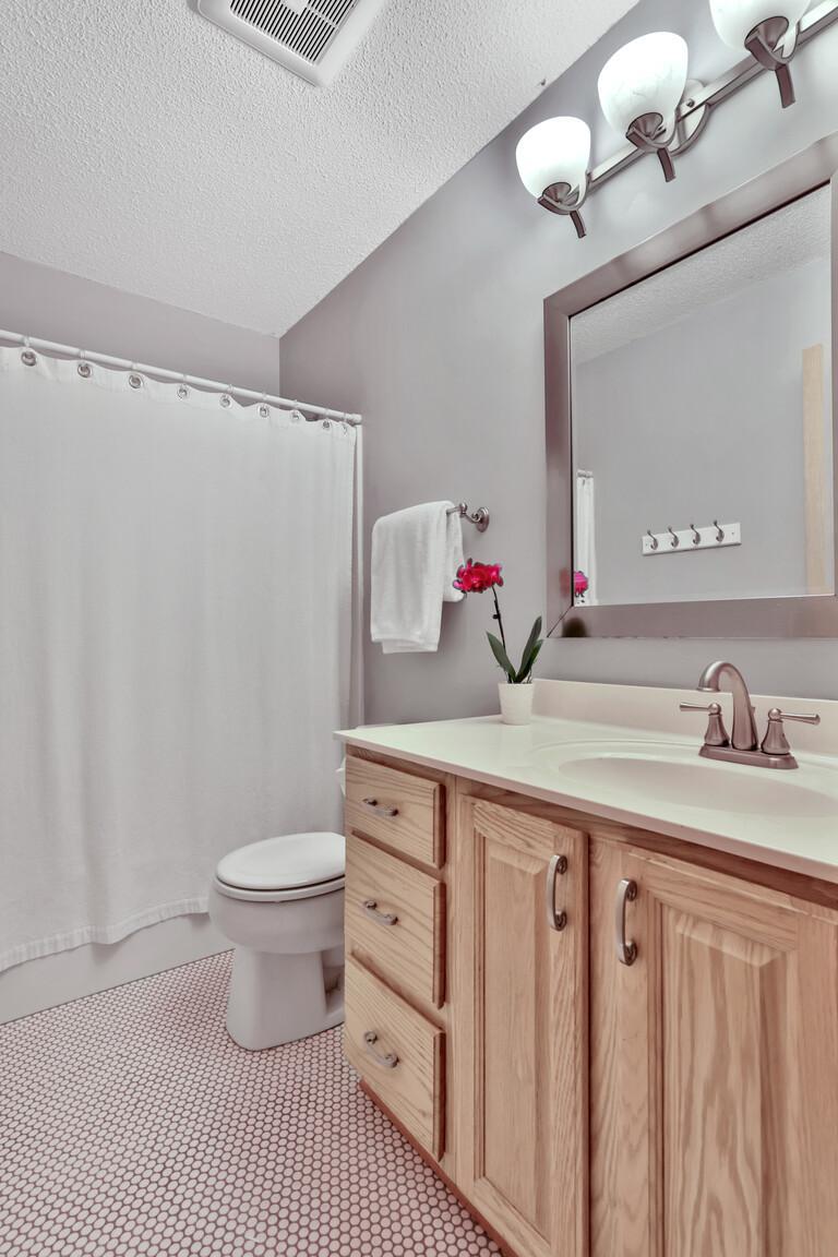 17408 Tessmer Court Property Photo 26