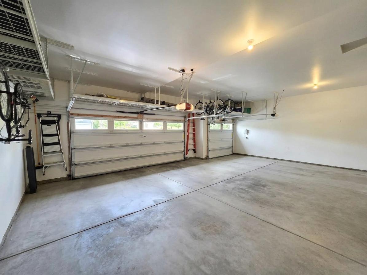 1305 Interlachen Drive Property Photo 13