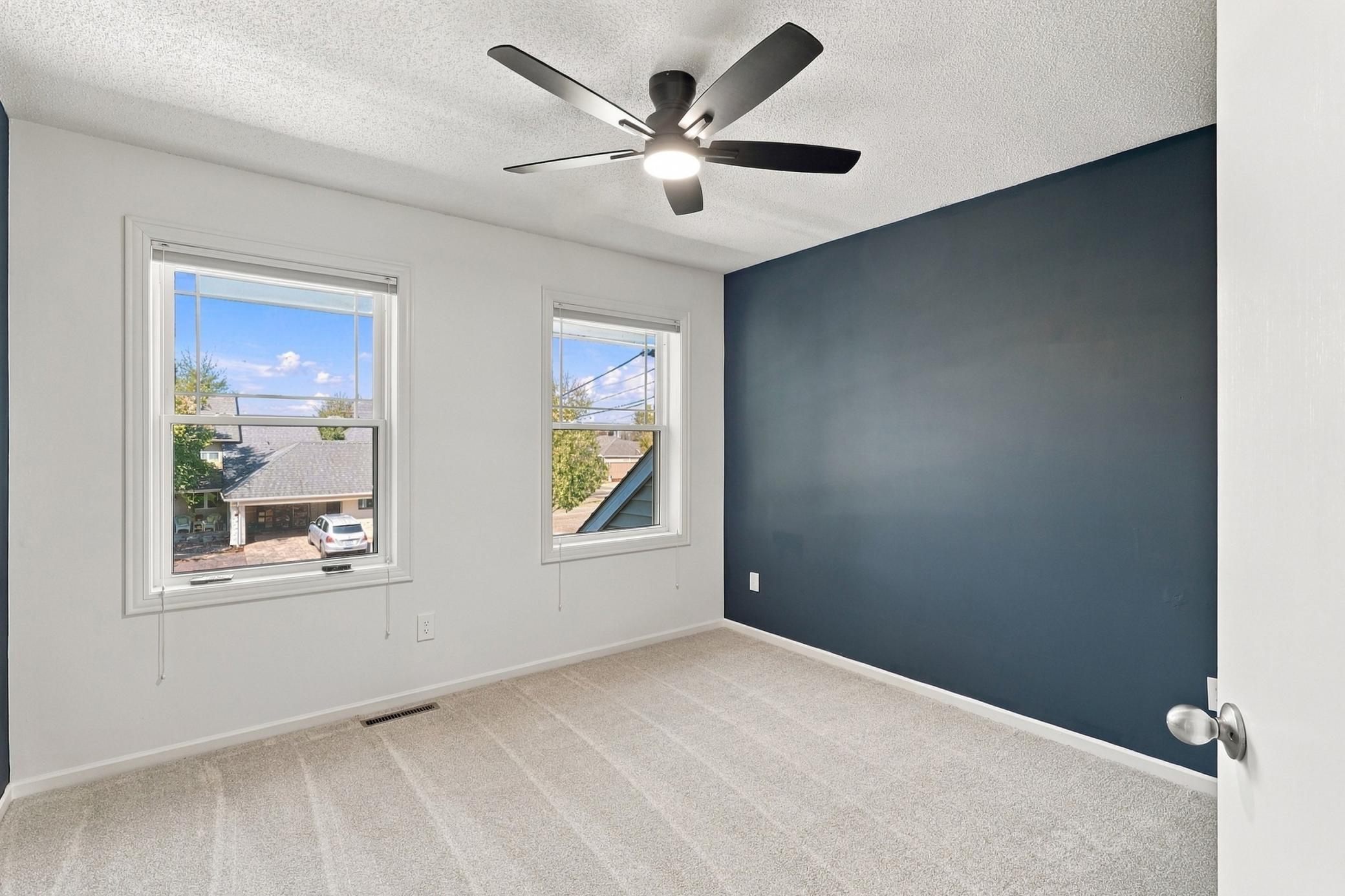 555 White Pine Way Property Photo 19