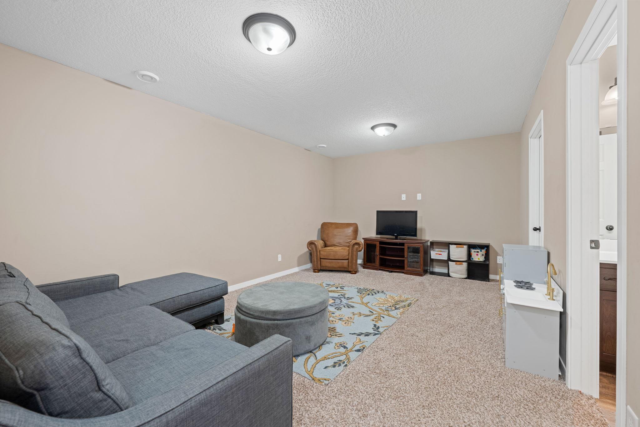 3062 Walden Drive Property Photo 34