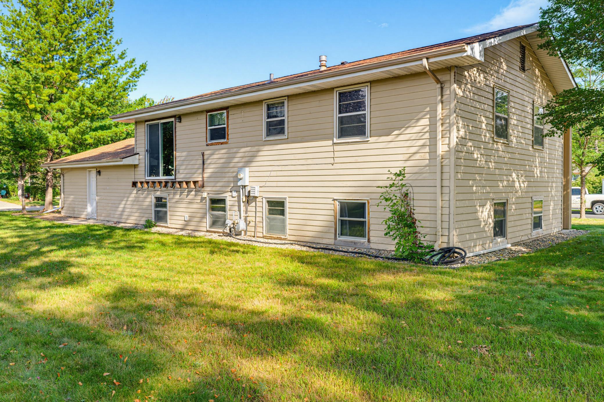 64 9th Avenue Ne Property Photo 4