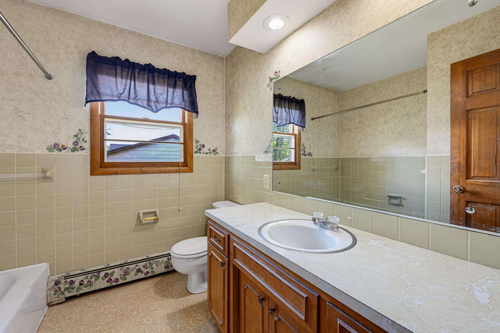64 9th Avenue Ne Property Photo 16