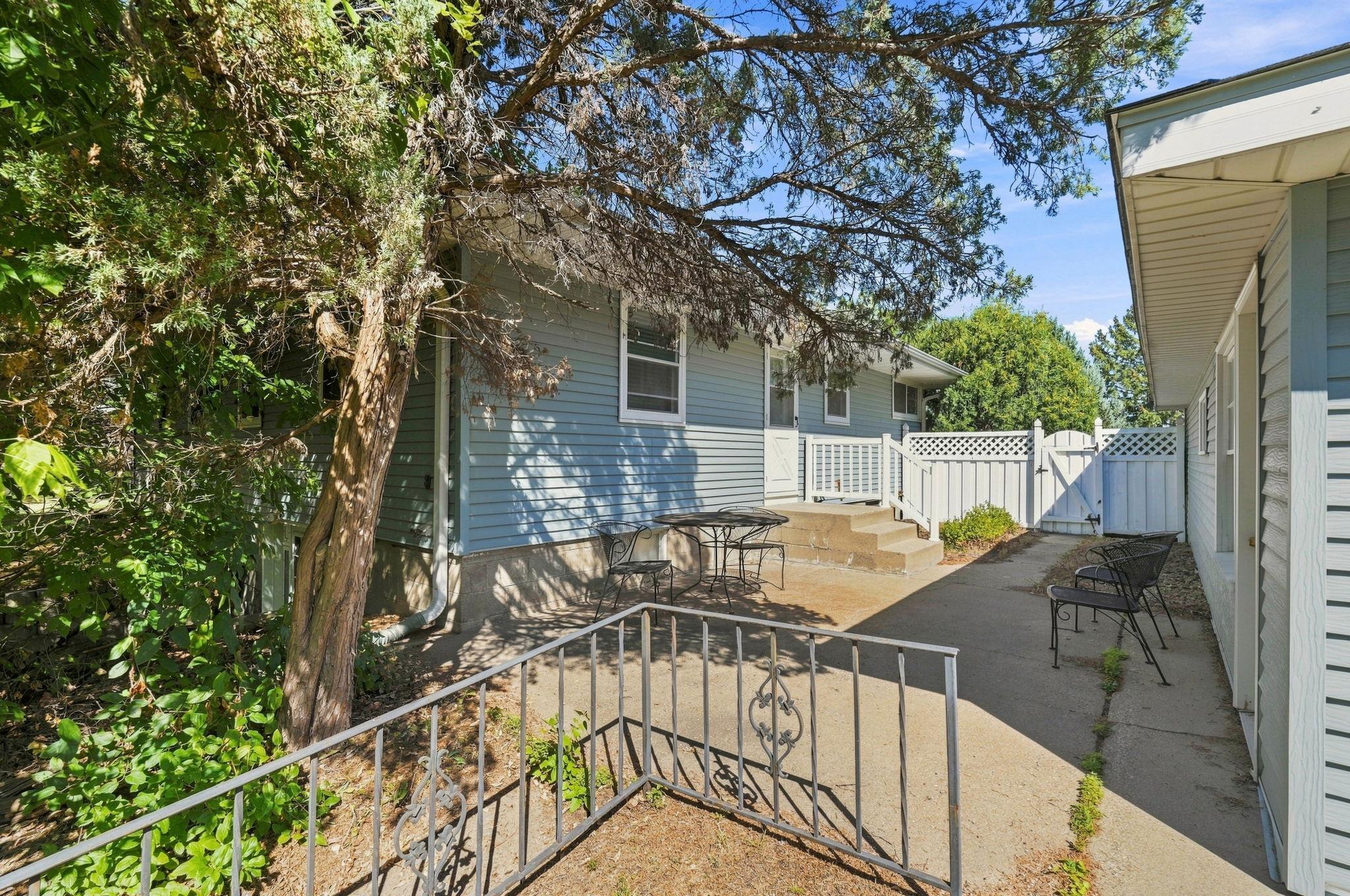 2829 Burnside Avenue Property Photo 23