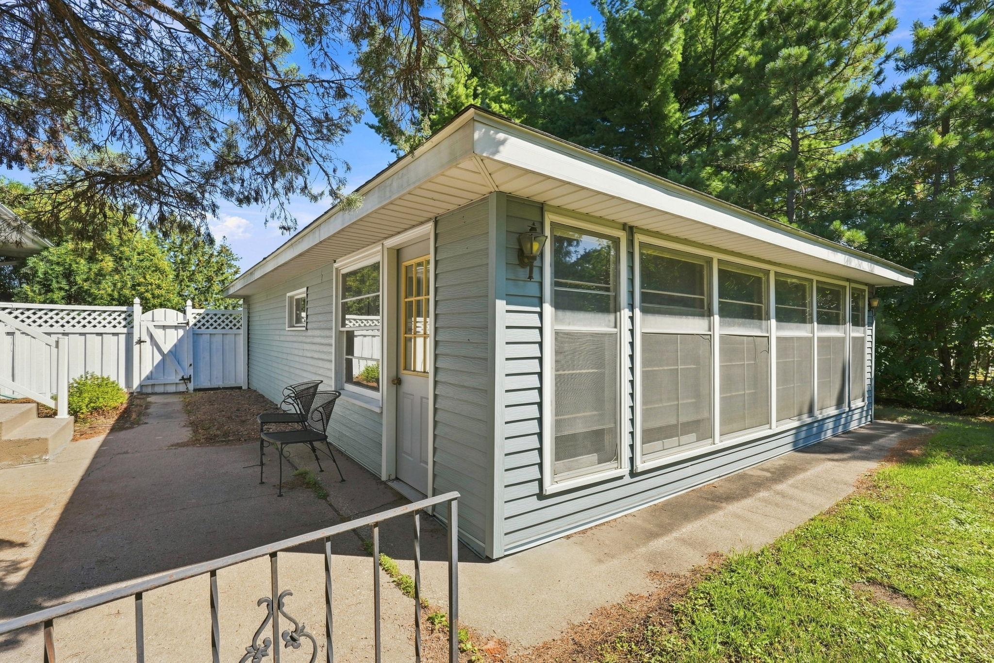 2829 Burnside Avenue Property Photo 24