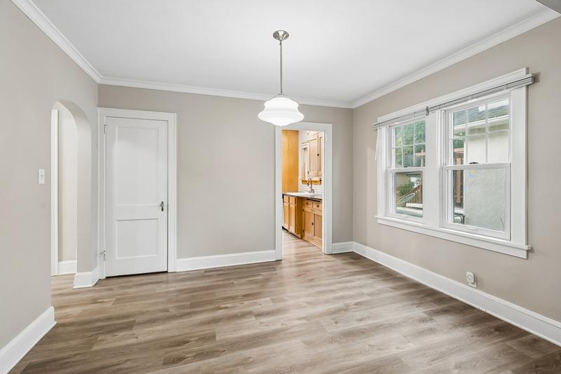 5217 Columbus Avenue Property Photo 11