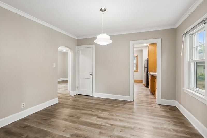 5217 Columbus Avenue Property Photo 12
