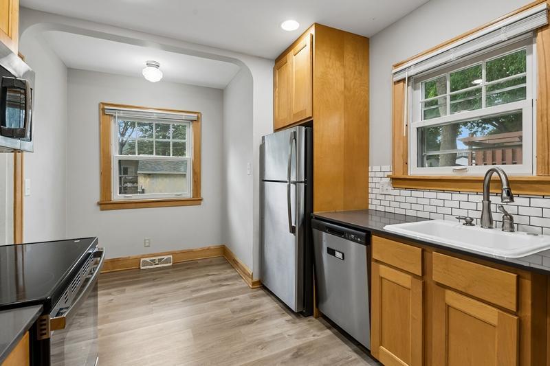 5217 Columbus Avenue Property Photo 17