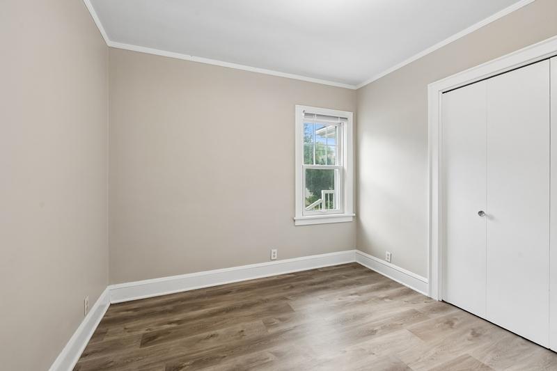 5217 Columbus Avenue Property Photo 24