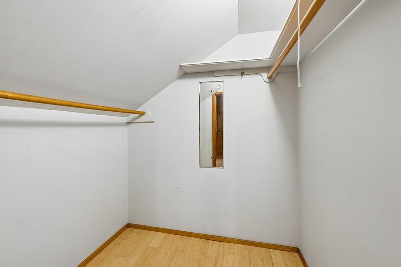 5217 Columbus Avenue Property Photo 31