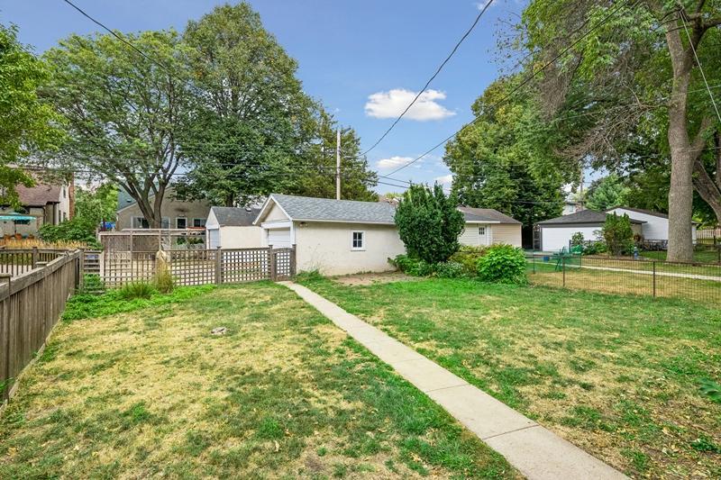 5217 Columbus Avenue Property Photo 40