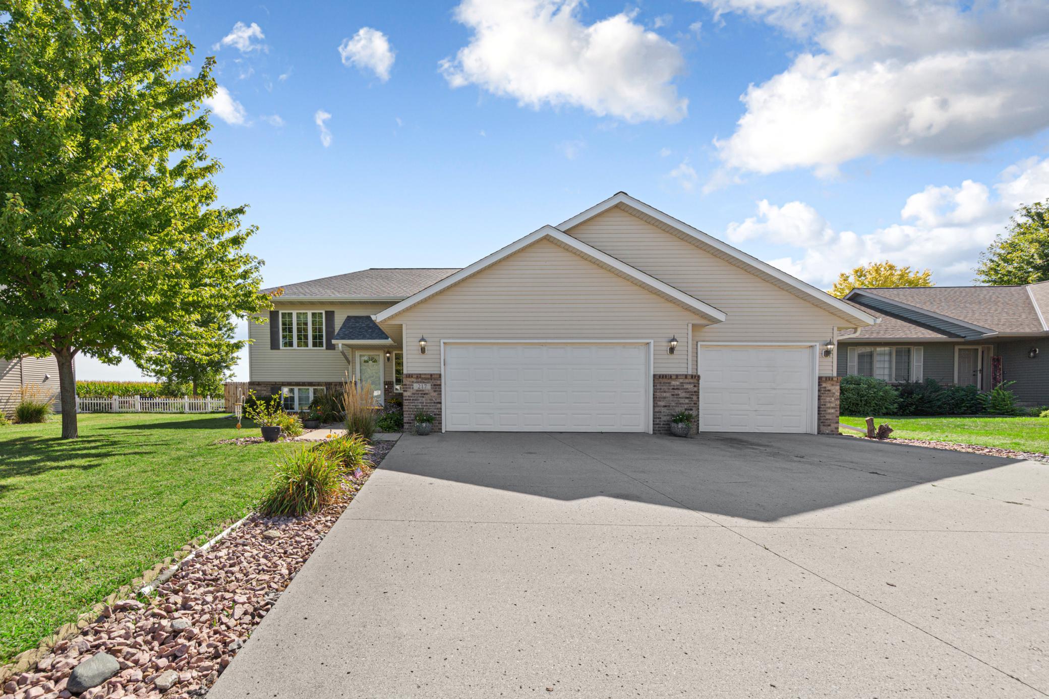 217 Inverness Drive Property Photo 46