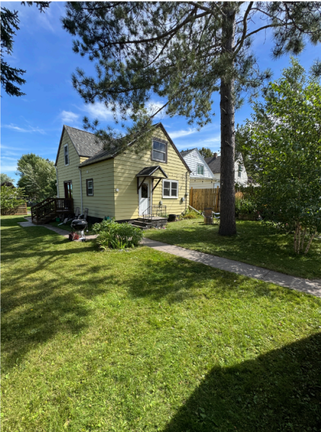 1327 104th Avenue W Property Photo 1