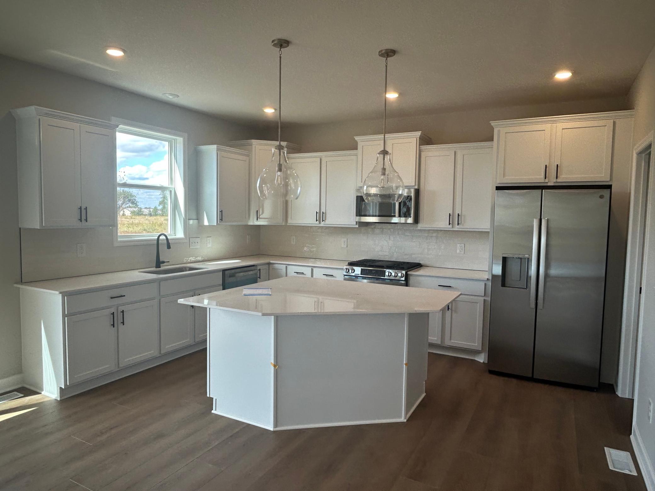 12397 Holden Way Property Photo 2
