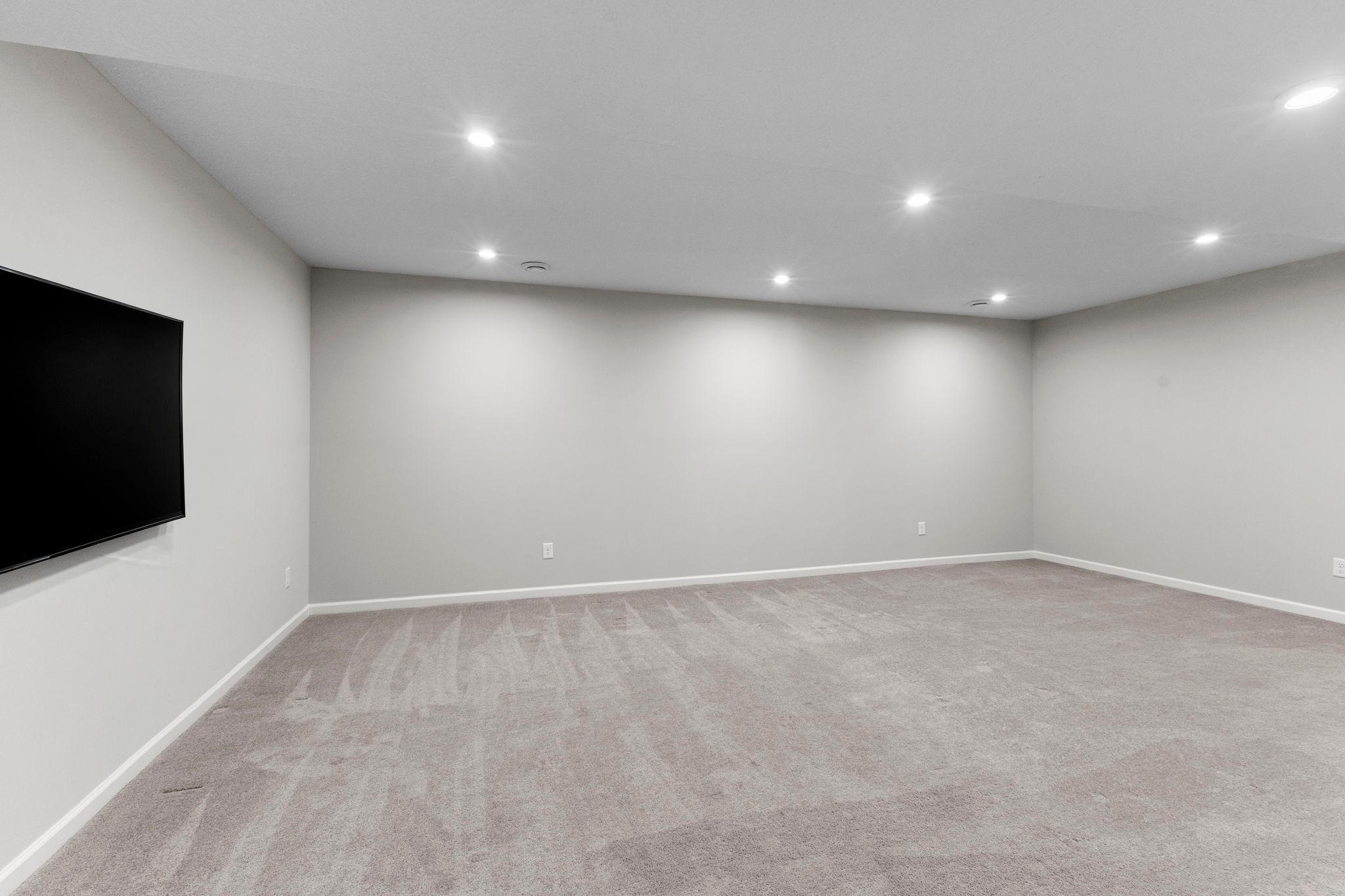 18097 Hartlin Avenue Property Photo 34