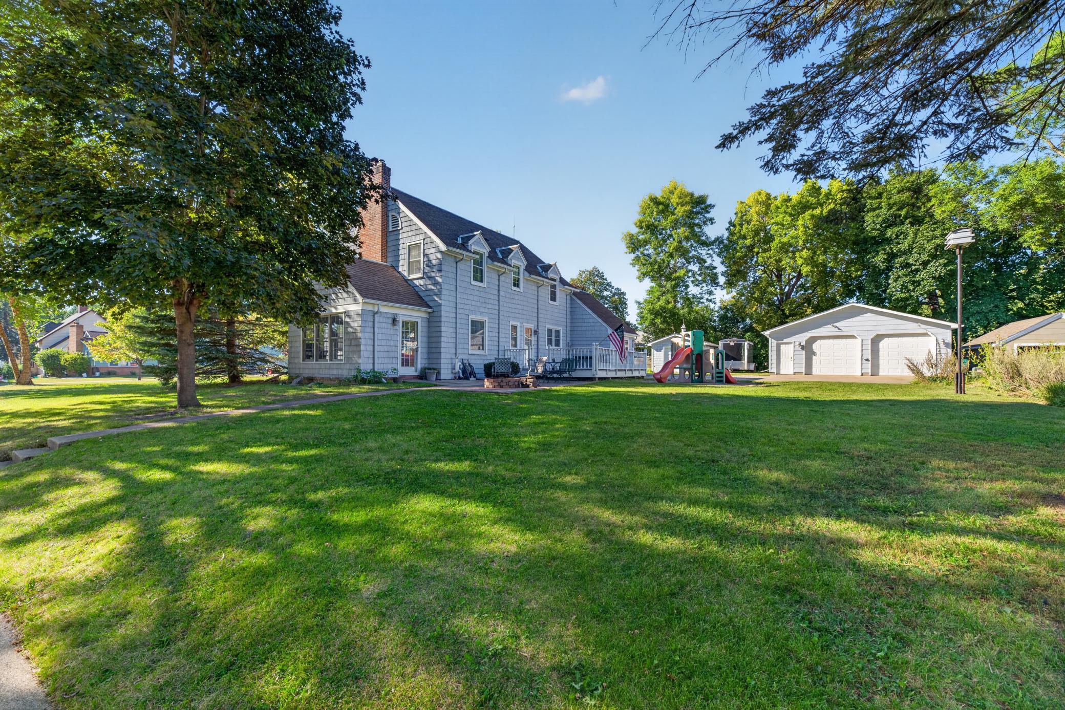 1416 Hennepin Avenue N Property Photo 1