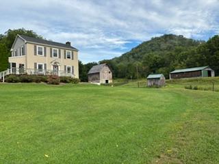 745 Hanson Valley Road Property Photo 2