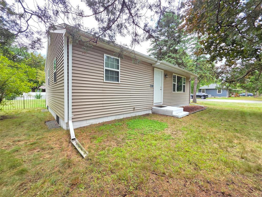 3250 Melby Street Property Photo 4