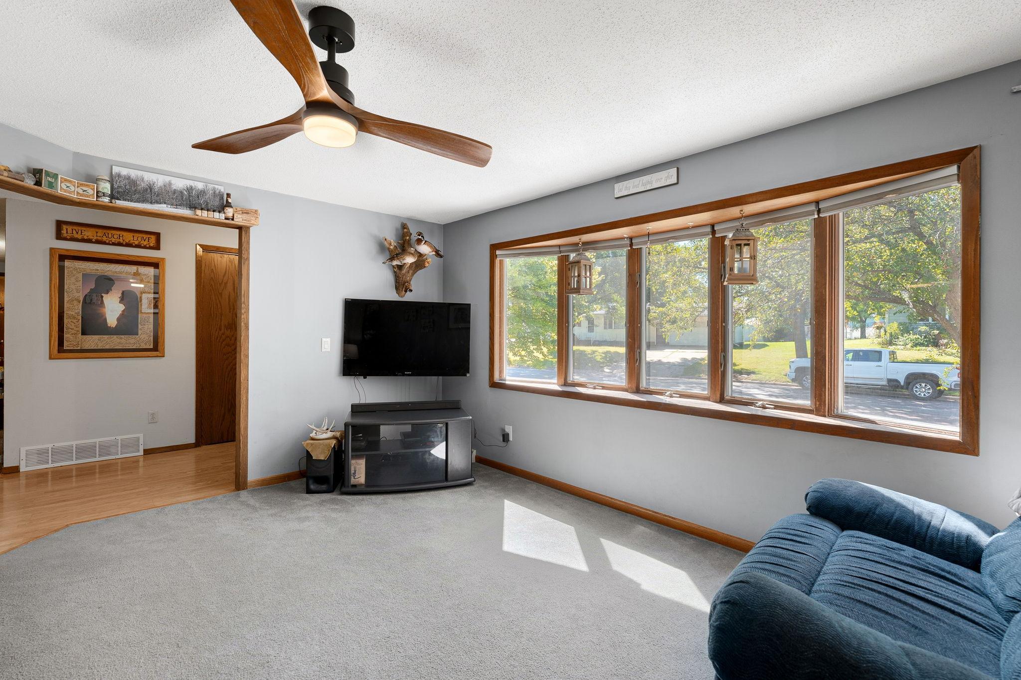 112 13th Avenue Nw Property Photo 6