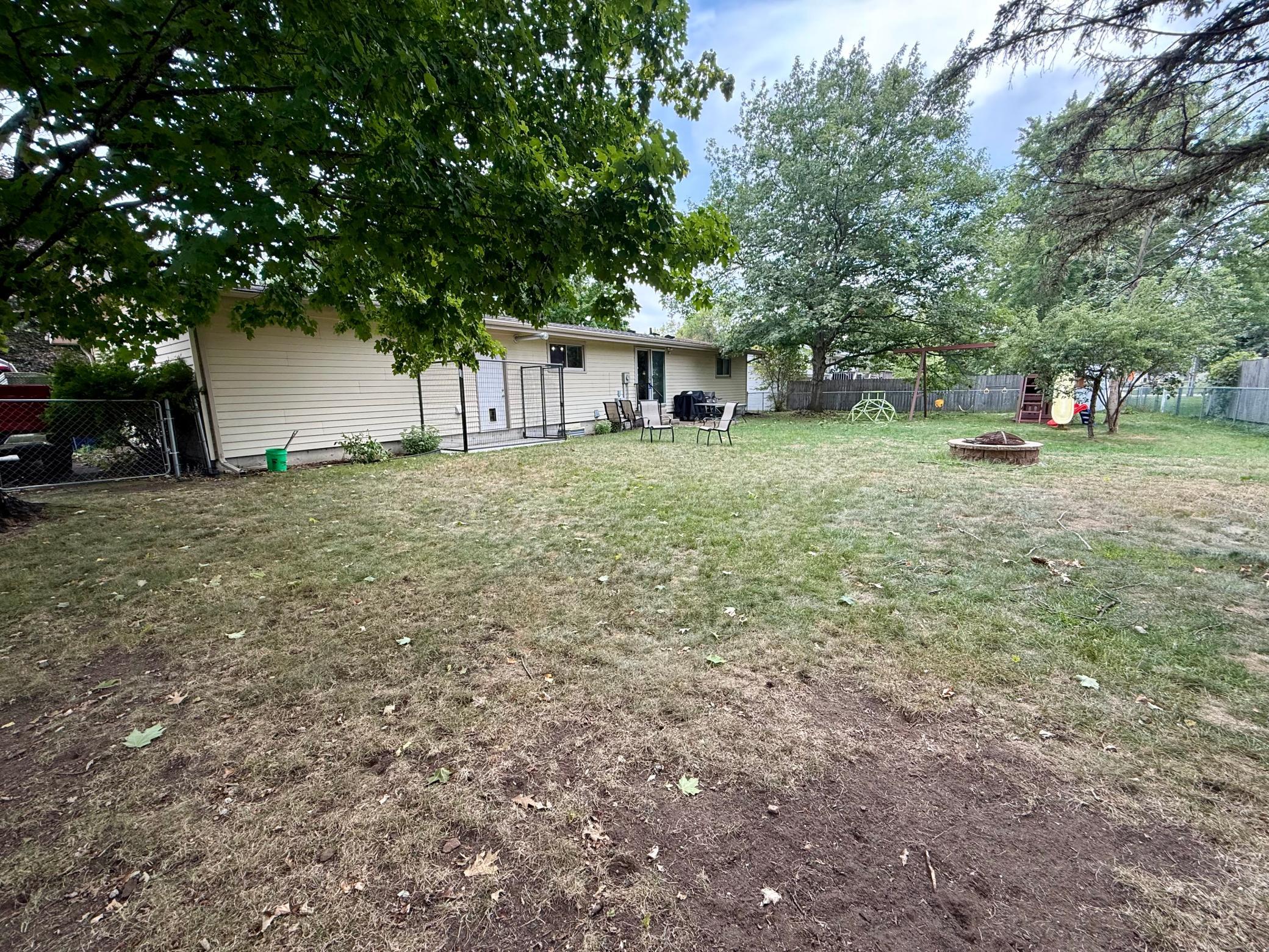 127 8th Avenue Se Property Photo 5