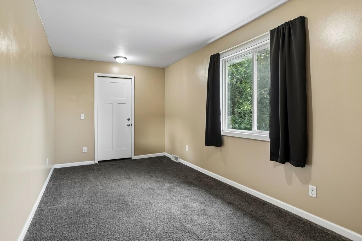 2448 County Road G Property Photo 15