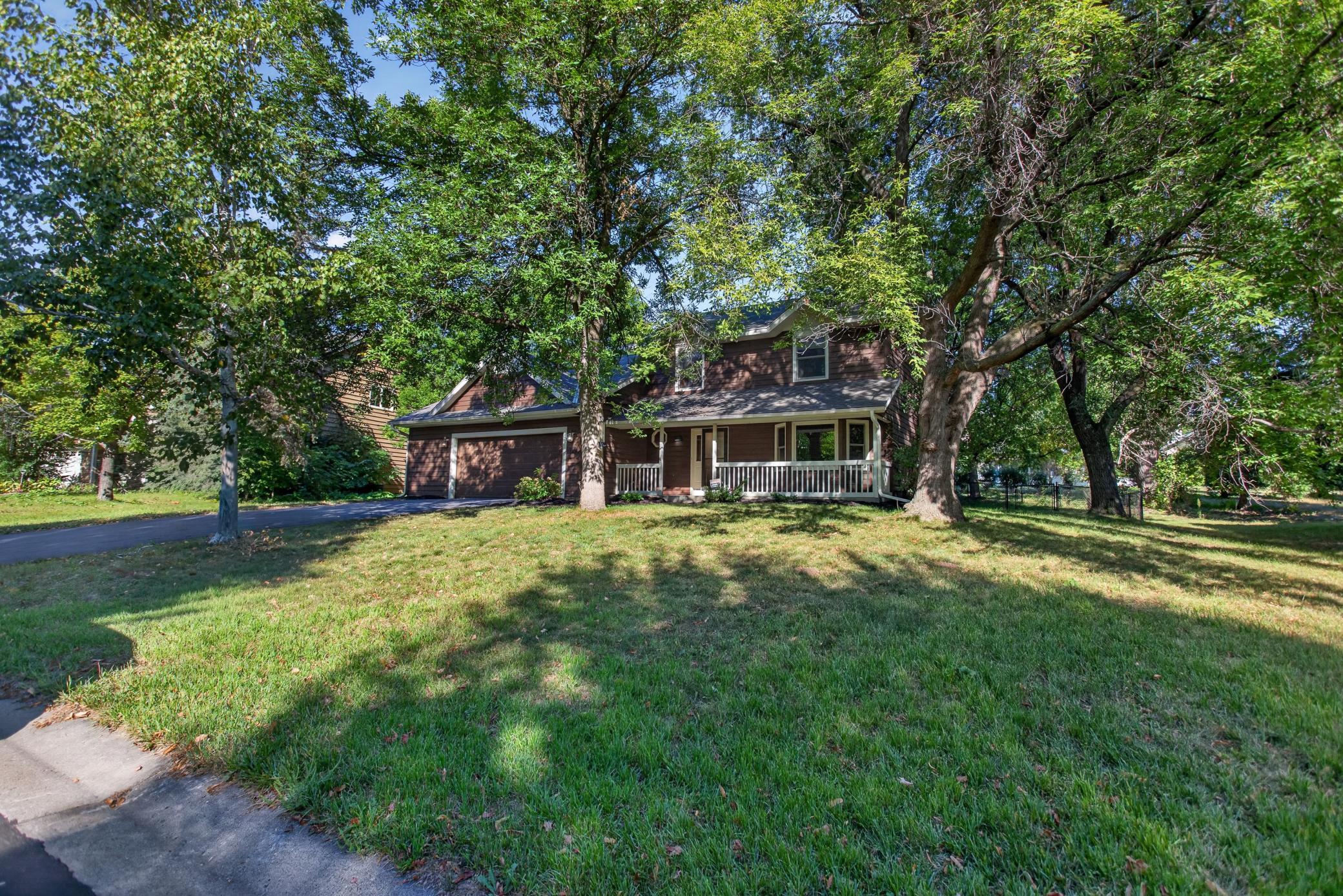 4720 Orchid Lane N Property Photo 1