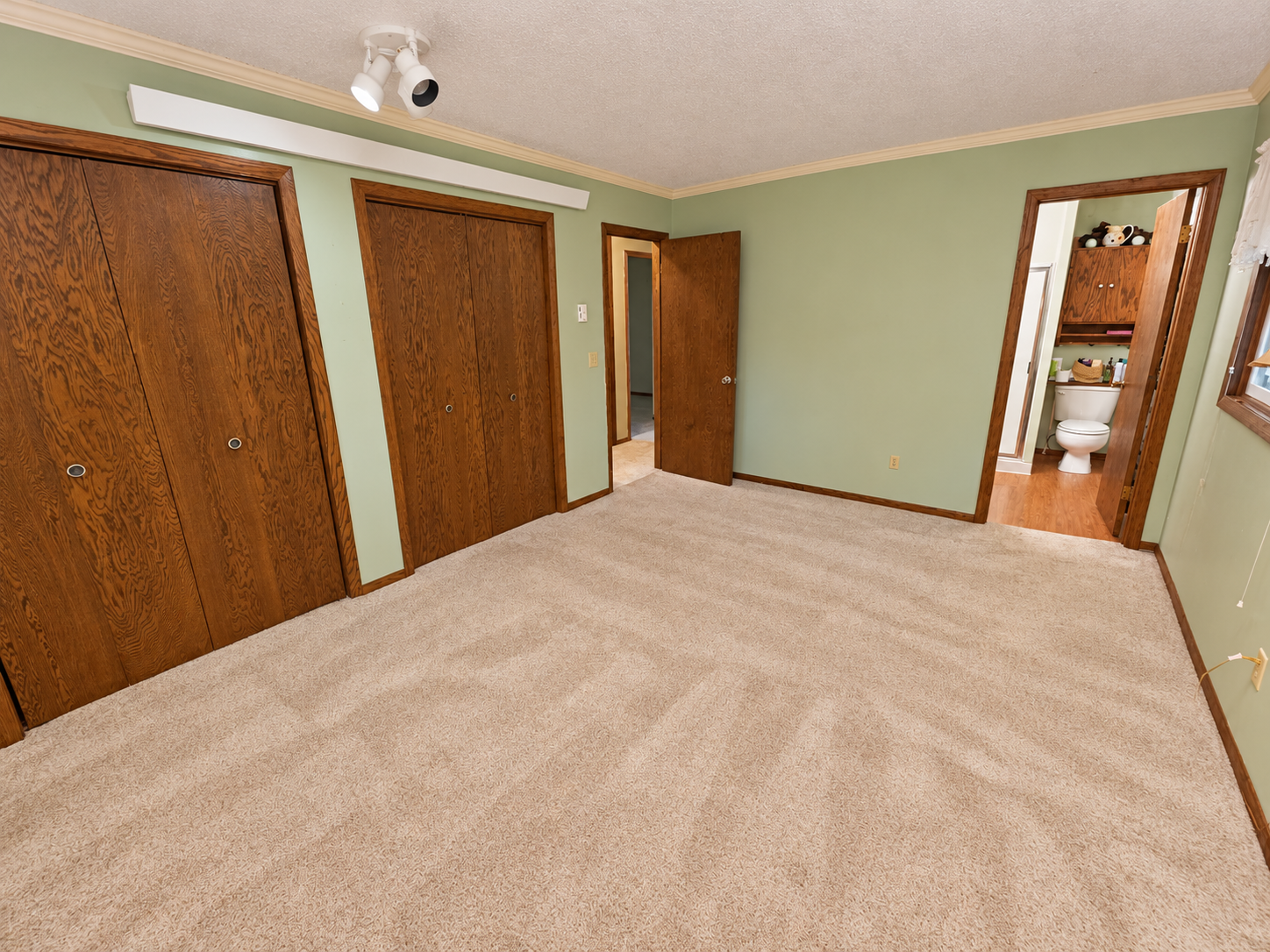 913 1st Avenue Se Property Photo 30
