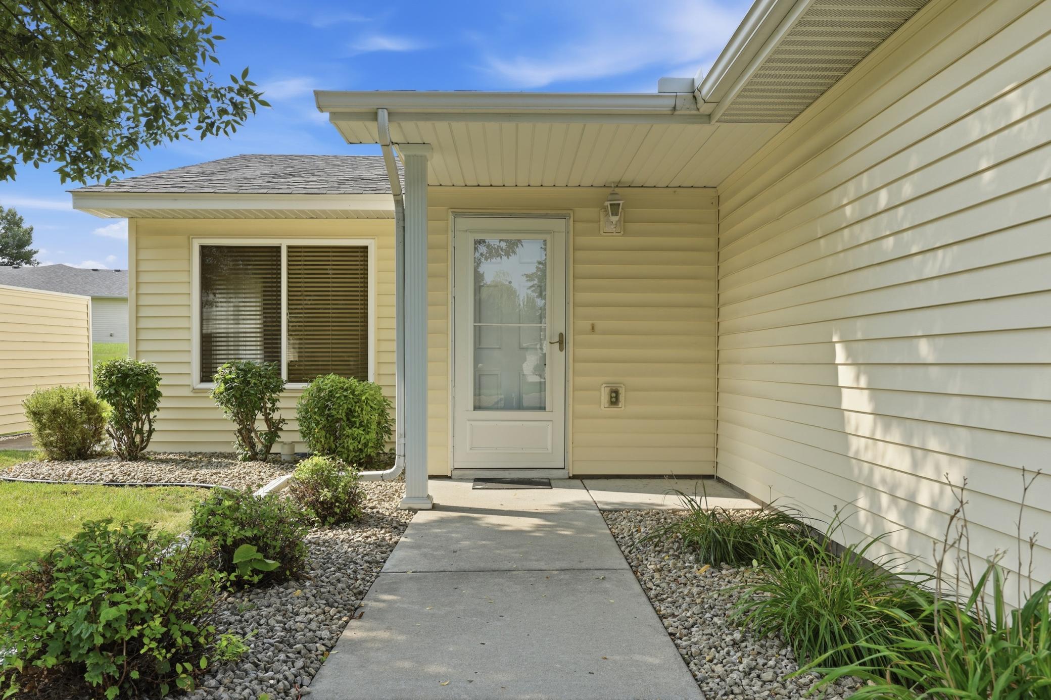 1005 Ivy Ridge Terrace Property Photo 3