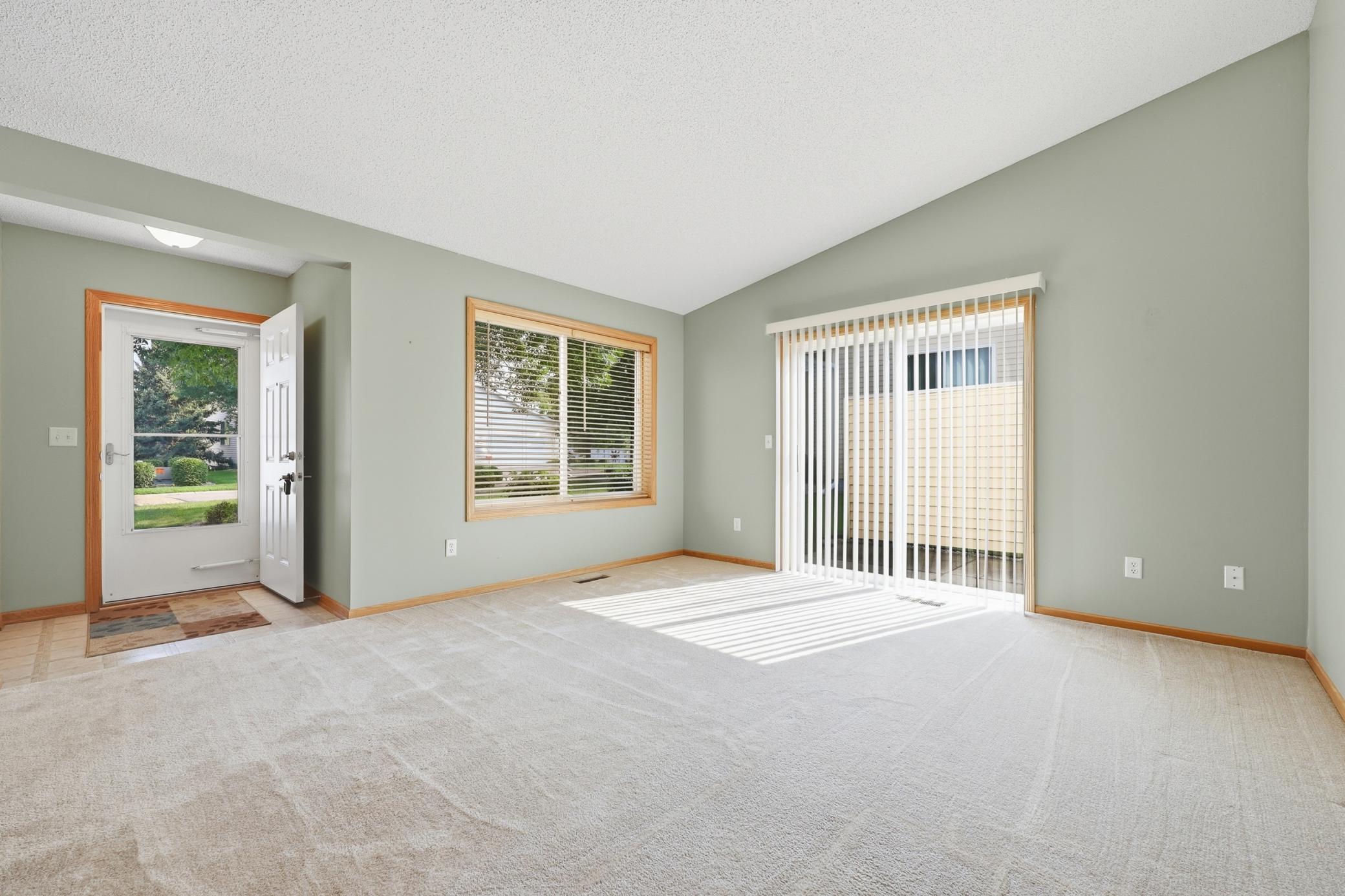 1005 Ivy Ridge Terrace Property Photo 6