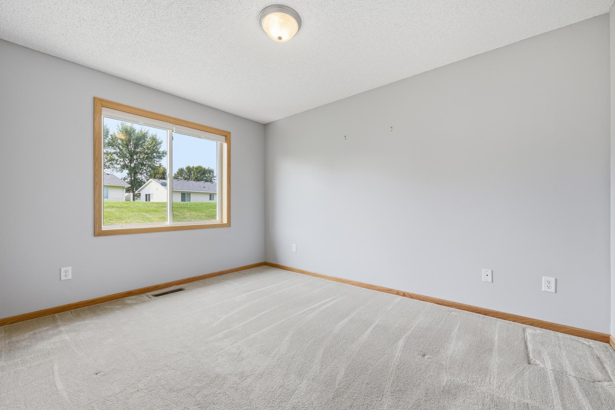 1005 Ivy Ridge Terrace Property Photo 21