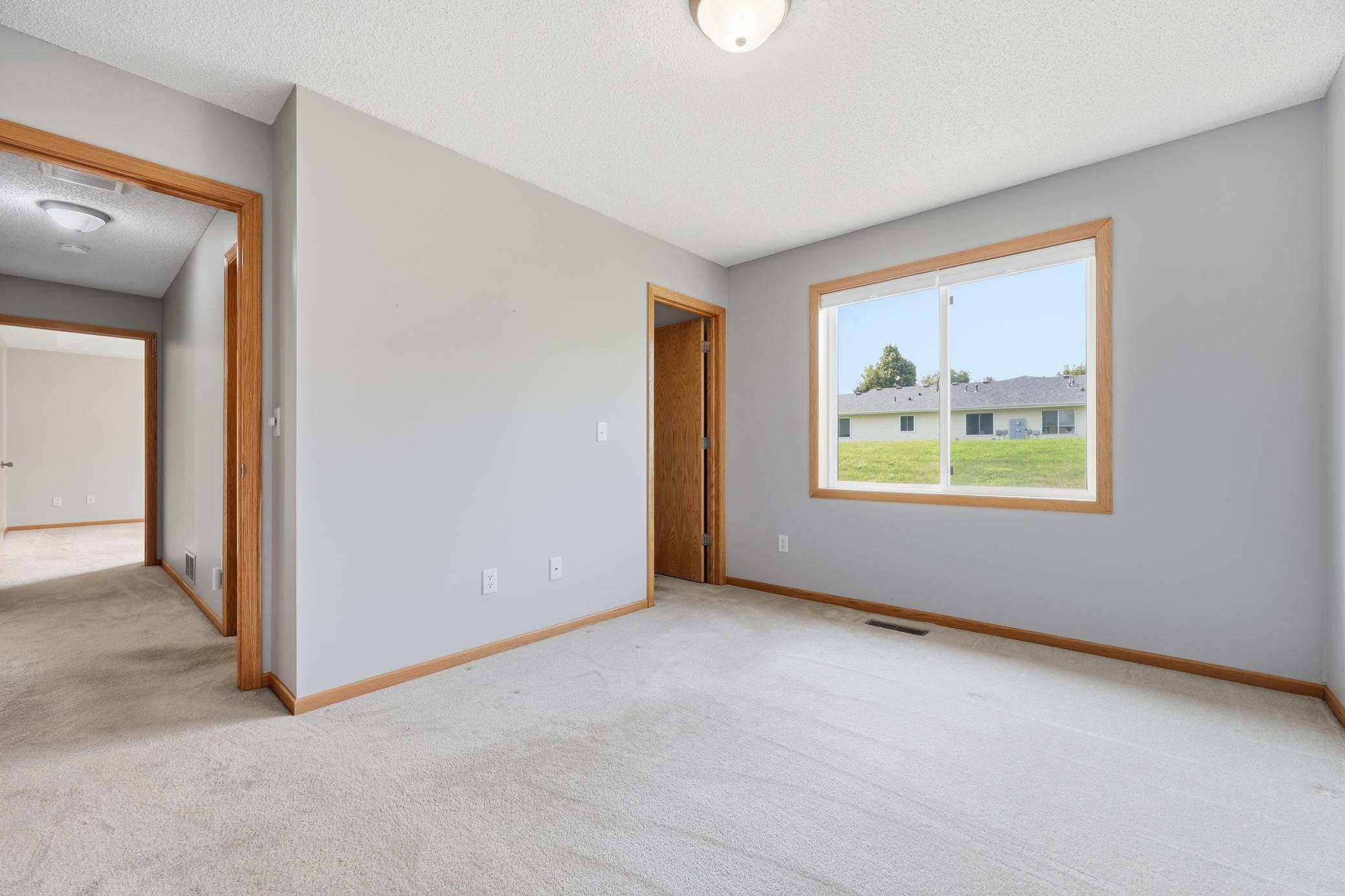 1005 Ivy Ridge Terrace Property Photo 22